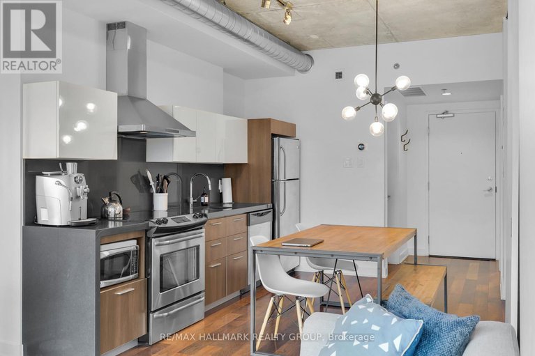 28932807/638-340-mcleod-street/ottawa-centre/ottawa/ontario/K2P1A4_17
