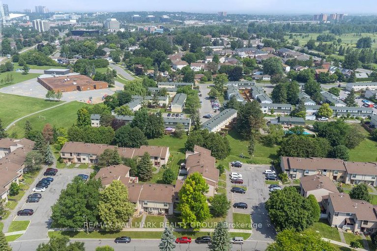 28624778/96-1921-stonehenge-crescent/pineview/ottawa/ontario/K1B4N7_36