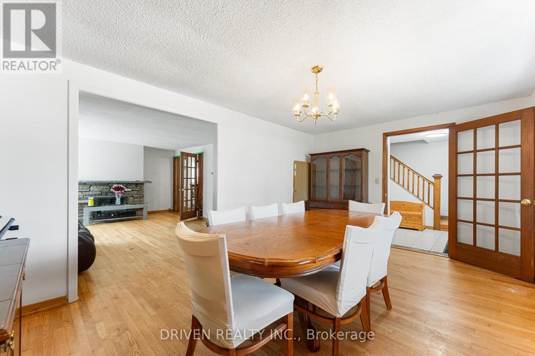 28901692/876-pinecrest-road/fairfield-heights/ottawa/ontario/K2B6B2_5