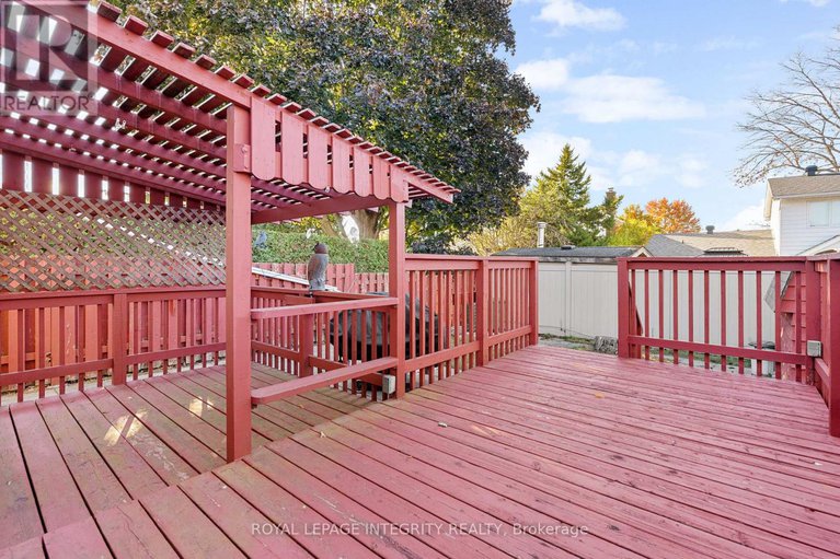29021047/12-wynford-avenue/craig-henrywoodvale/ottawa/ontario/K2G3Z3_33