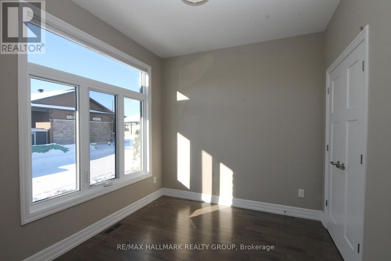 29203056/23-solara-private/clarencerockland-twp/clarence-rockland/ontario/K4K0K9_15