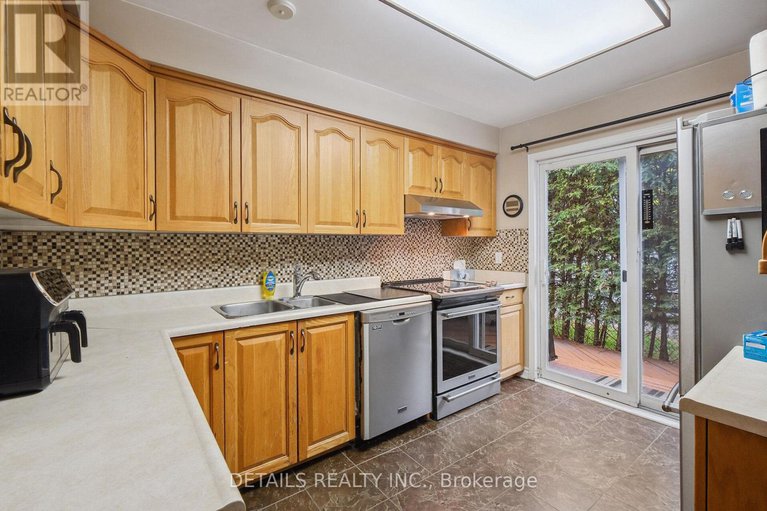 28497977/1904-russell-road/elmvale-acres/ottawa/ontario/K1G1L6_6