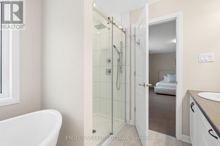 28163519/2053-wanderer-avenue/mahogany-community/ottawa/ontario/K4M0X1_25