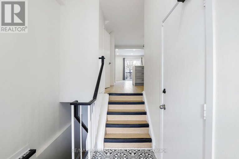 29170194/37-472-sandhamn-private/hunt-club-parkgreenboro/ottawa/ontario/K1T2Z4_5