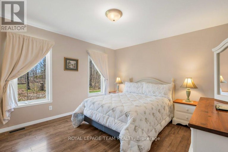 29675450/15065-concession-3-4-road/finch/north-stormont/ontario/K0C1K0_19