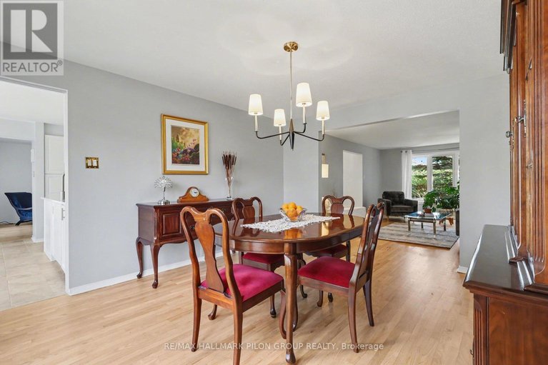 29646954/1709-sansonnet-street/chapel-hill/ottawa/ontario/K1C5Z5_8