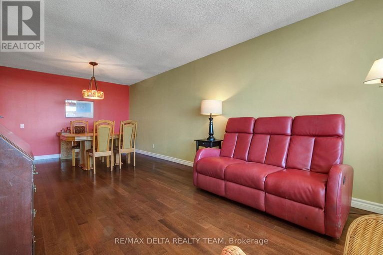 29322597/1001-555-brittany-drive/viscount-alexander-park/ottawa/ontario/K1K4C5_13