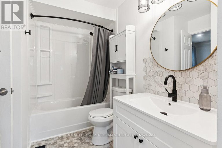 29416128/21-menard-street/embrun/russell/ontario/K0A1W1_27