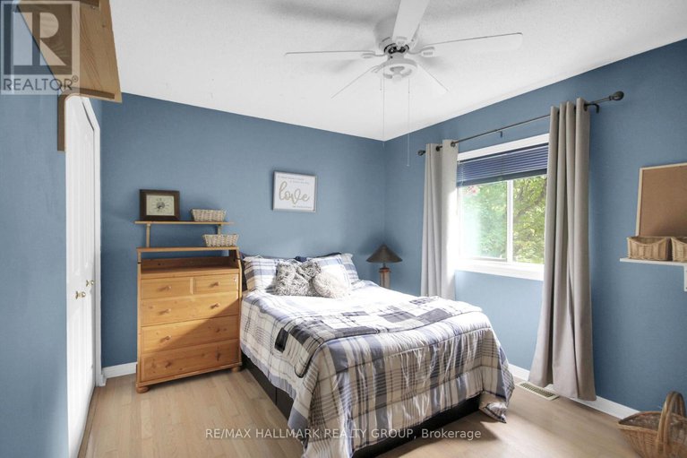 28806106/137-springcreek-crescent/bridlewood/ottawa/ontario/K2M2M1_19