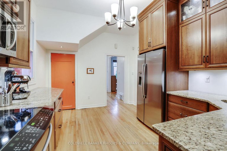 29073528/144-mcleod-street/ottawa-centregolden-triangle/ottawa/ontario/K2P0Z7_13