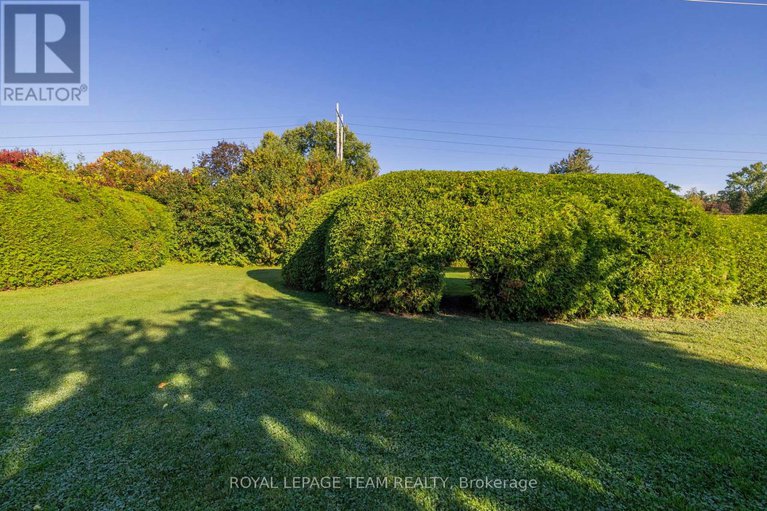 29081849/11-cherrywood-drive/arbeatha-park/ottawa/ontario/K2H6H1_42