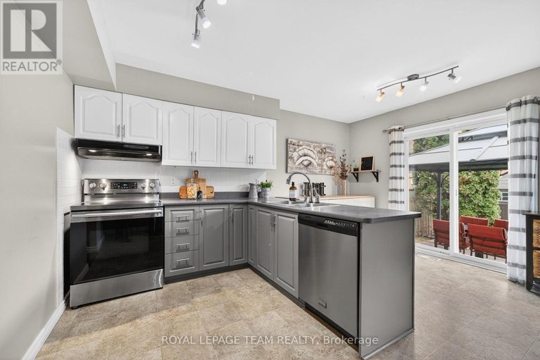 29654517/23-inwood-drive/bridlewood/ottawa/ontario/K2M1Z6_17