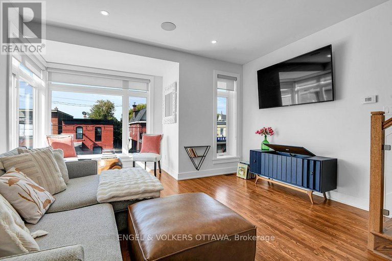 28965928/353e-booth-street/west-centre-town/ottawa/ontario/K1R7K1_11