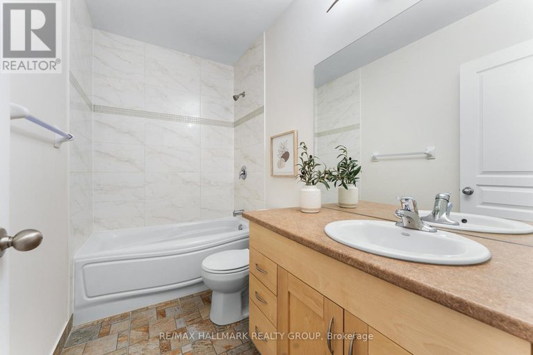 28379782/118-brilia-private/beacon-hill-south/ottawa/ontario/K1J0B7_20