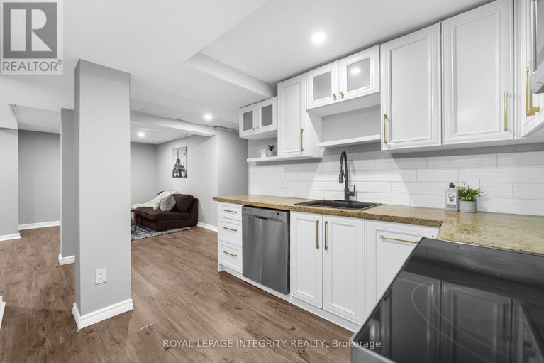 28586638/4463-shoreline-drive/riverside-southgloucester-glen/ottawa/ontario/K1V1R7_30
