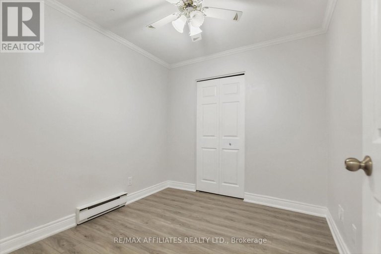 28334395/1-160-bruyere-street/lower-townbyward-market/ottawa/ontario/K1N5E1_27