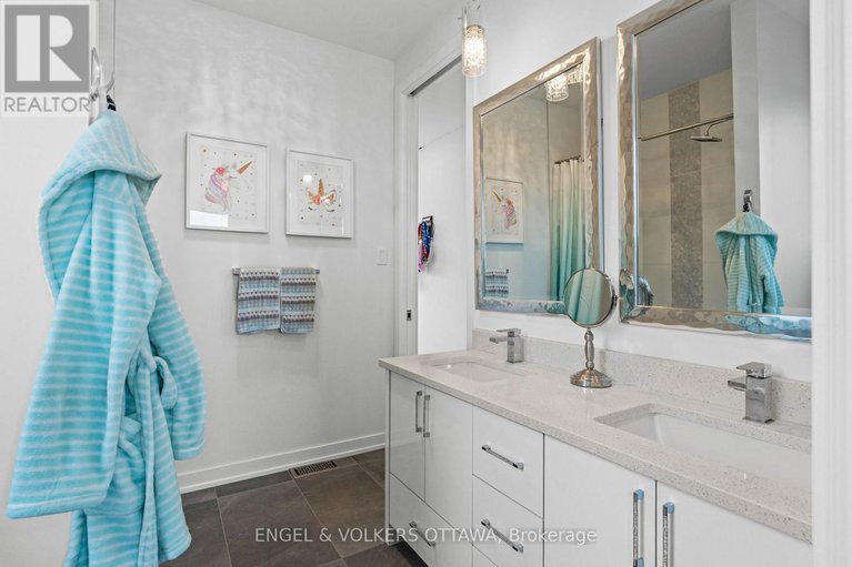 29149631/532-leimerk-court/manotick-village-manotick-estates/ottawa/ontario/K4M0E8_30