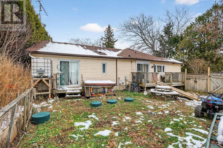 29118869/4610-gregoire-road/osgoode-twp-east-incl-kenmore/ottawa/ontario/K4R1E5_18