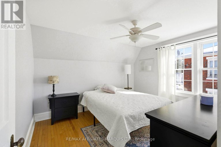 29365860/14-spring-street/maxville/north-glengarry/ontario/K0C1T0_24