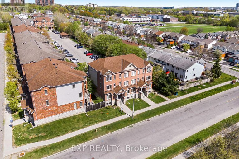 28164040/18-176-den-haag-drive/carson-meadows/ottawa/ontario/K1K2V7_28