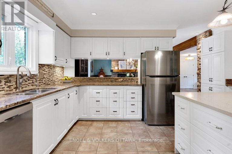 28654759/656-spruce-ridge-road/huntley-ward-south-west/ottawa/ontario/K0A1L0_12