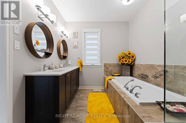 29367758/248-maygrass-way/remainder-of-stittsville-area/ottawa/ontario/K2S2K9_15