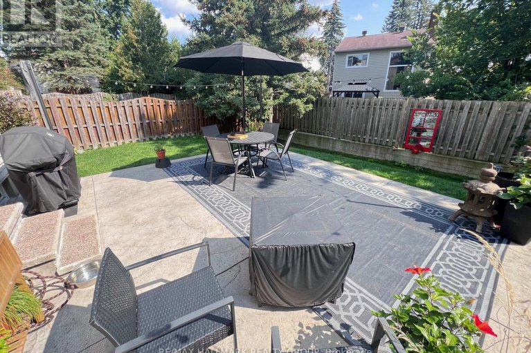 28748697/4-cadence-gate/bridlewood/ottawa/ontario/K2M1G9_25