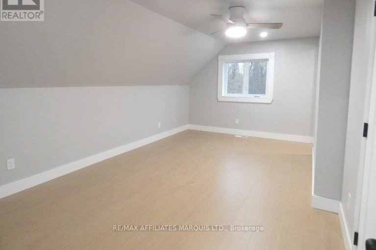 29461420/18400-kenyon-conc-rd-5-road/north-glengarry-kenyon-twp/north-glengarry/ontario/K0C1T0_19