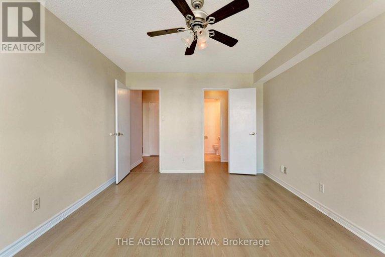 28574774/304-555-brittany-drive/viscount-alexander-park/ottawa/ontario/K1K4C5_14
