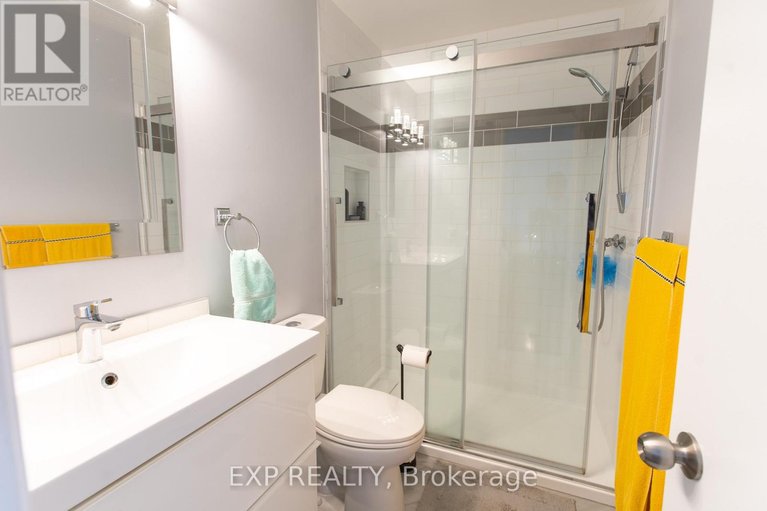 29593883/1534-rosebella-avenue/blossom-parkkemp-parkfindlay-creek/ottawa/ontario/K1T1E8_29