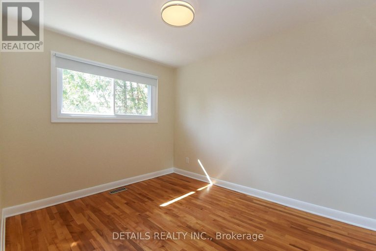 29651335/2364-cheshire-road/parkway-park/ottawa/ontario/K2C1G3_24