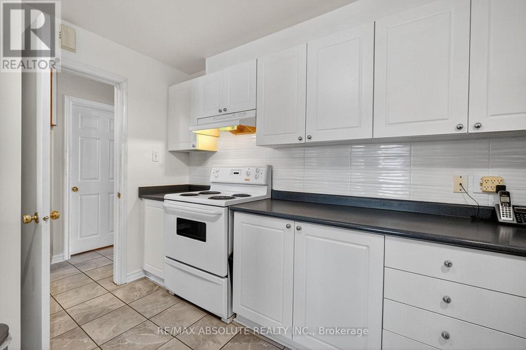 28956955/2628-baseline-road/leslie-park/ottawa/ontario/K2H7B4_12