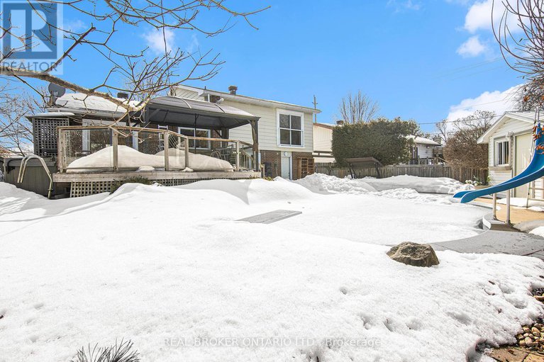 28050890/1845-arizona-avenue/urbandale-acres/ottawa/ontario/K1H6Z5_37