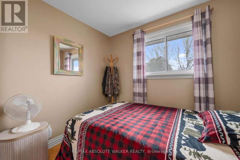 29676640/144-viewmount-drive/meadowlandscrestview/ottawa/ontario/K2G3B7_10