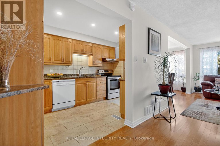 29313880/13-2415-southvale-crescent/sheffield-glenindustrial-park/ottawa/ontario/K1B4T9_15