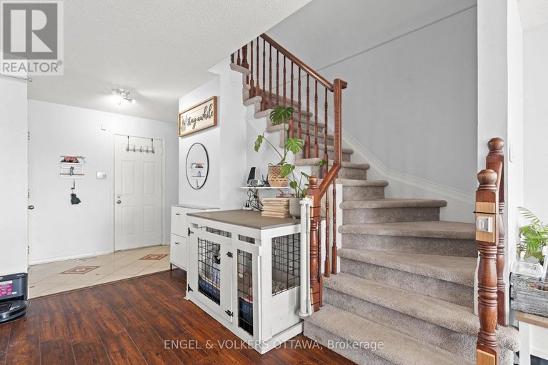 29678244/783-nesting-way/fallingbrookgardenway-south/ottawa/ontario/K4A3X6_10