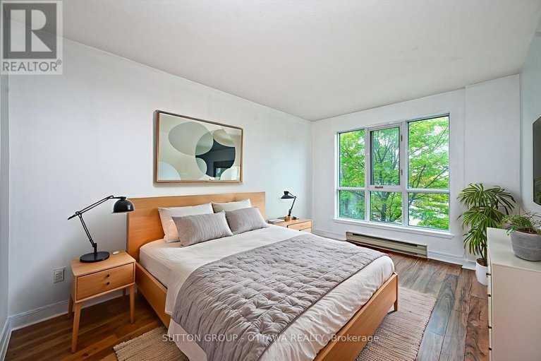 29072599/202-550-cambridge-street-s/west-centre-town/ottawa/ontario/K1S5N3_20