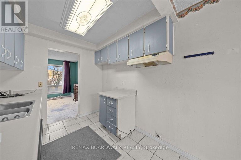 29597004/1456-murdock-gate/cyrville/ottawa/ontario/K1J8R5_8