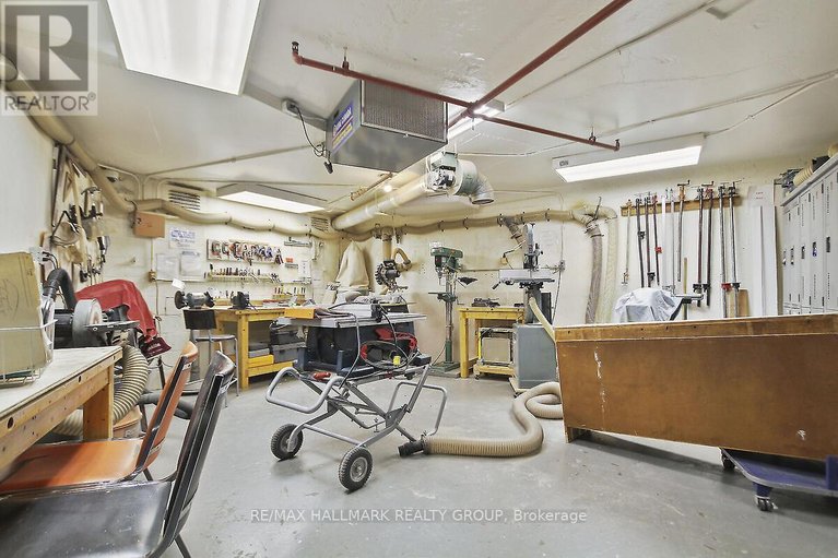 29556858/208-1081-ambleside-drive/woodroffe/ottawa/ontario/K2B8C8_37