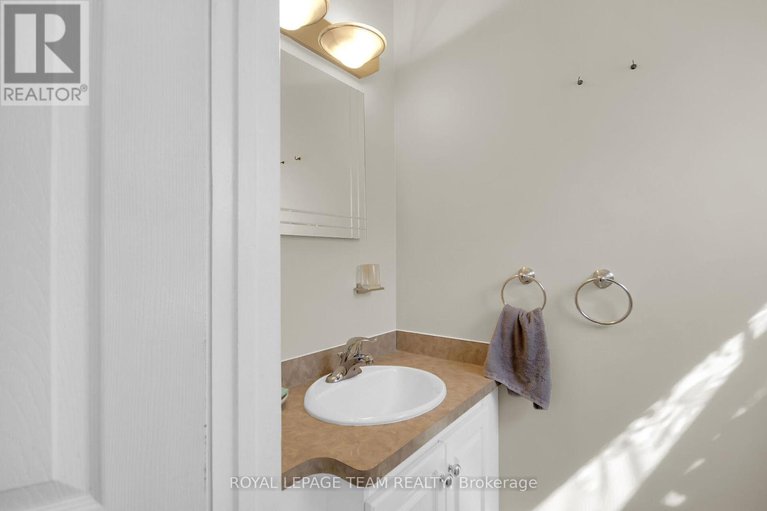 28858773/962-dynes-road/carleton-square/ottawa/ontario/K2C0G8_12