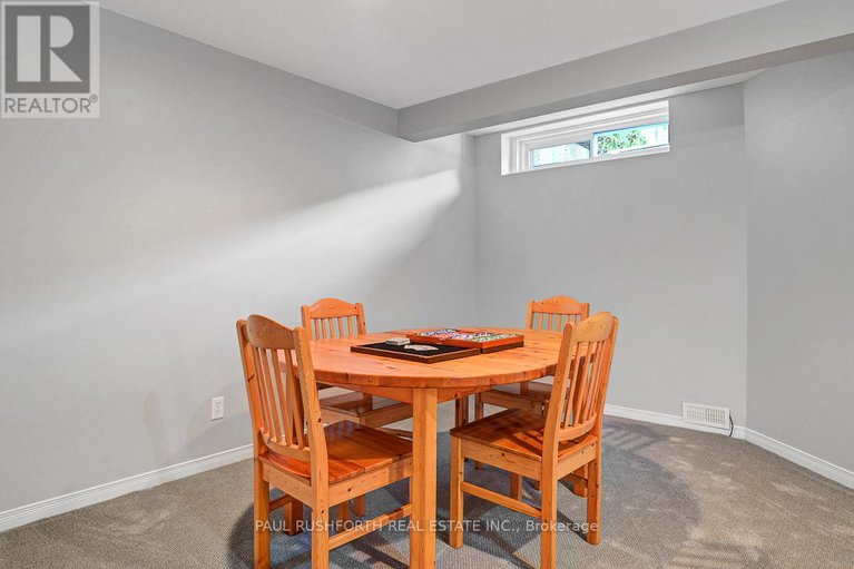28862672/34-apple-creek-crescent/emerald-meadowstrailwest/ottawa/ontario/K2M2N3_33