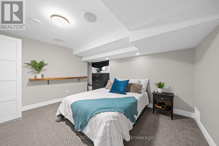 29608370/6635-old-forest-drive/north-gower/ottawa/ontario/K0A2T0_36