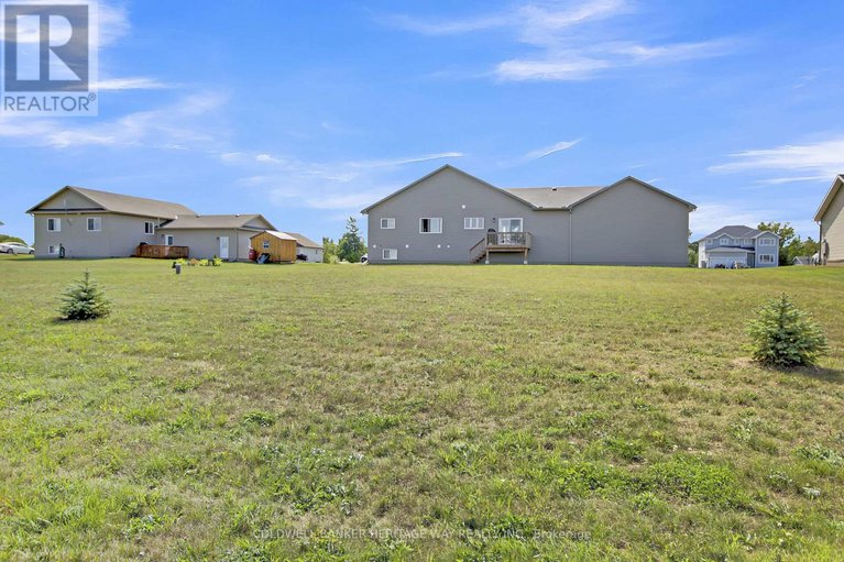 29034500/218-owen-lucas-street/mcnabbraeside-twps/mcnabbraeside/ontario/K7S3G8_45