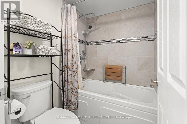 29471570/315-6532-bilberry-drive/orleans-wood/ottawa/ontario/K1C4N9_21