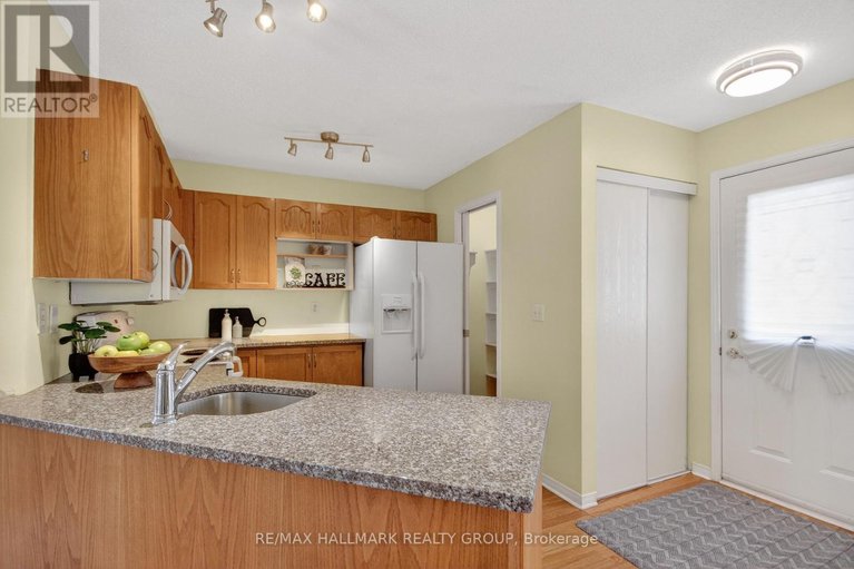 29541086/3-daphne-crescent/stittsville-south/ottawa/ontario/K2S1Y1_10