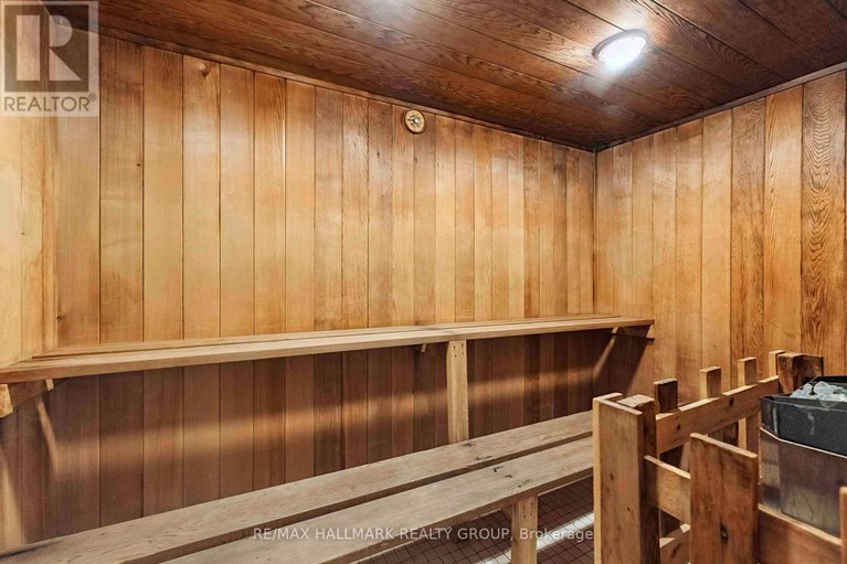 28620616/406-333-chapel-street/sandy-hill/ottawa/ontario/K1N8Y8_21