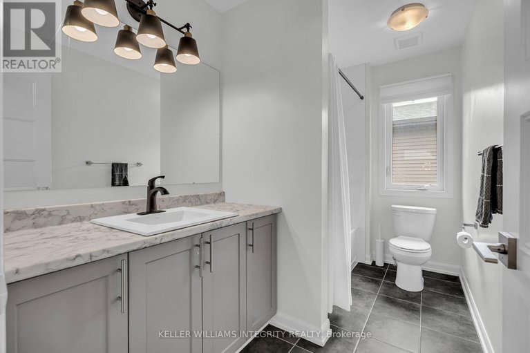 28230053/176-onyx-crescent/town-of-rockland/clarence-rockland/ontario/K4K1P6_33