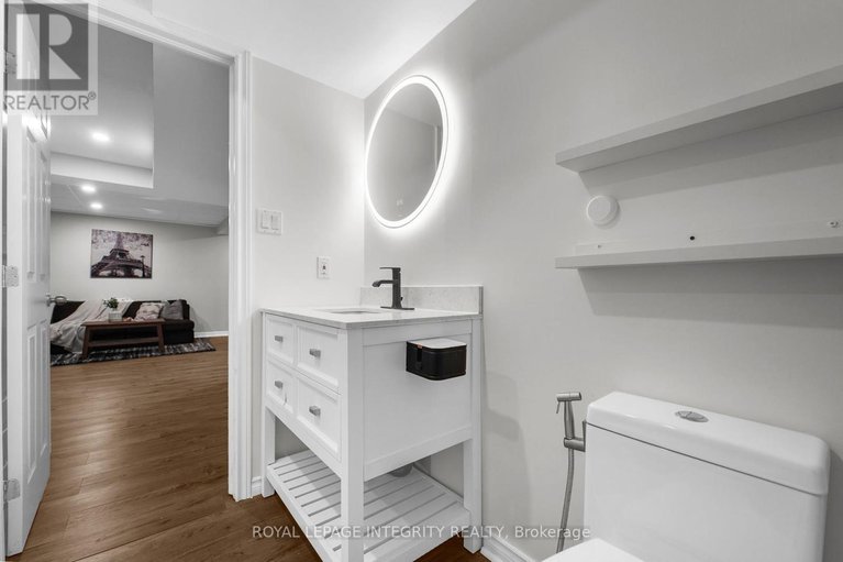 28586638/4463-shoreline-drive/riverside-southgloucester-glen/ottawa/ontario/K1V1R7_34