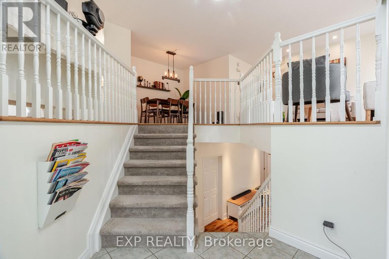 28873619/1562-lisbon-street/fallingbrookpineridge/ottawa/ontario/K4A4B9_30