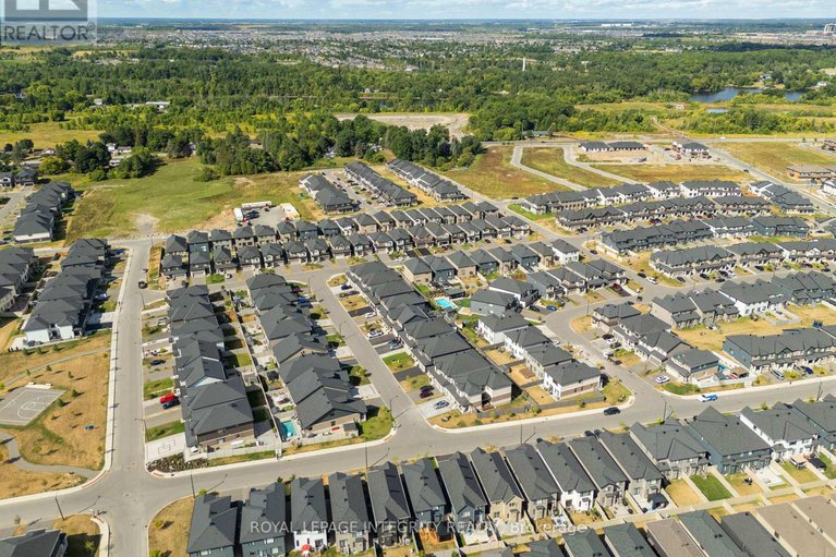 28786279/107-heirloom-street/riverside-southgloucester-glen/ottawa/ontario/K4M0L3_39